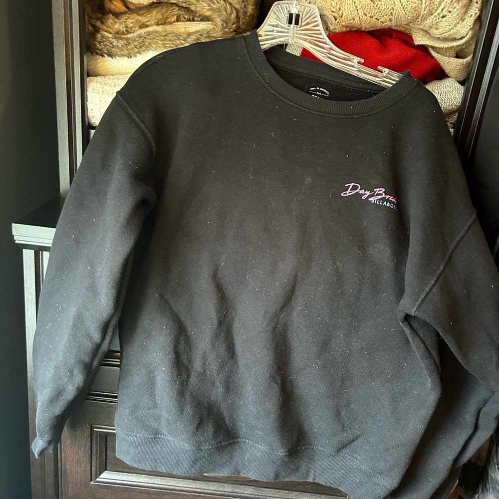 Billabong Black Crewneck Sweater Classic Style